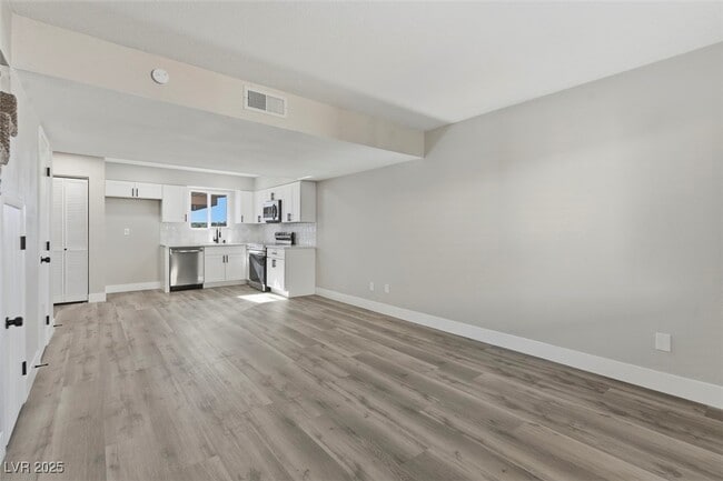 Building Photo - 3517 Rio Robles Dr