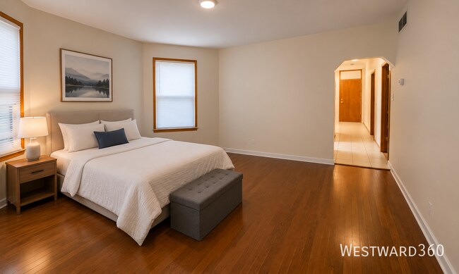 Building Photo - 4833 Montana-1