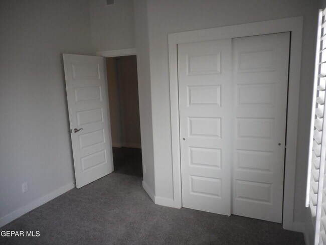 Building Photo - 13425 Emerald Crystal Dr