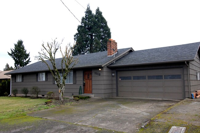 Primary Photo - Nicely updated home in West Salem