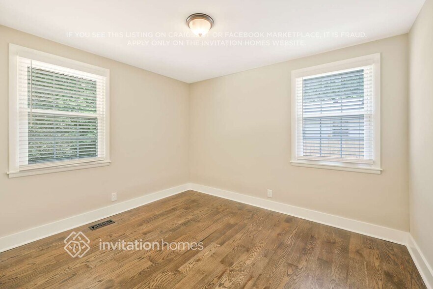 Building Photo - 5009 Suter Dr