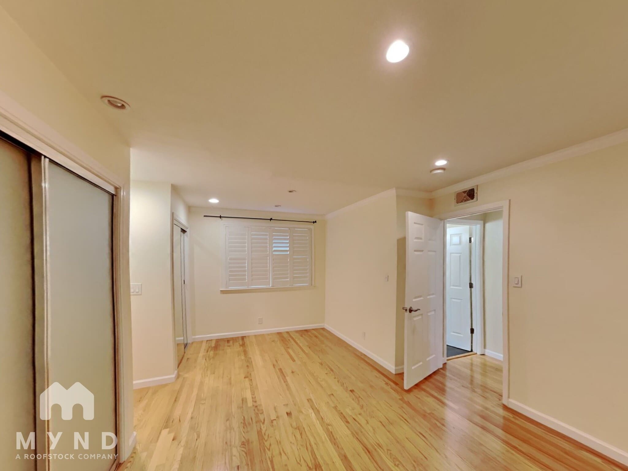 Building Photo - 4690 Cambio Ct