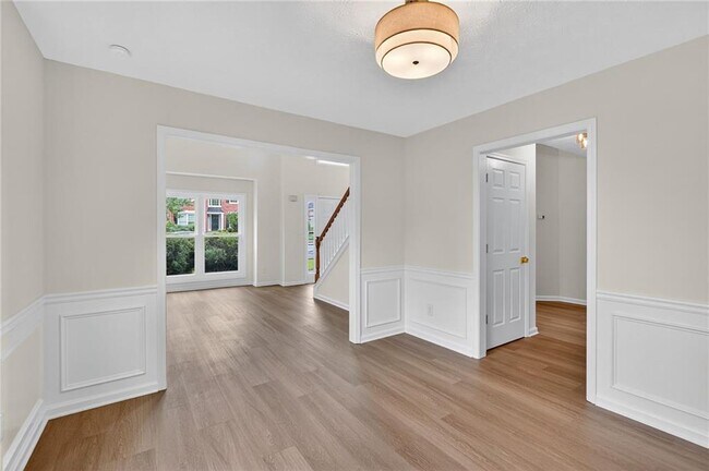 Building Photo - 2845 Factor Walk Blvd