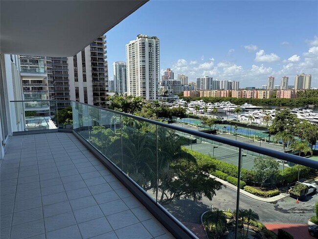 Building Photo - 19707 Turnberry Way