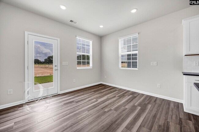 Building Photo - 519 Marcus Wy