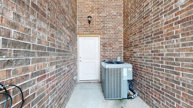 Building Photo - 2005 Harvey Mitchell Pkwy S