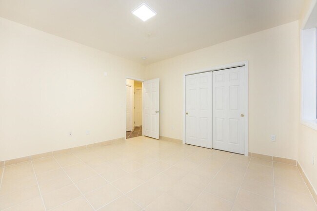 Building Photo - 44 Bergen Blvd