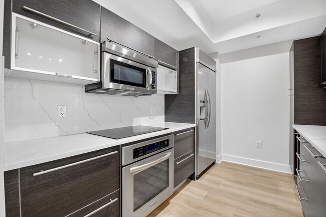 Building Photo - 550 Okeechobee Blvd