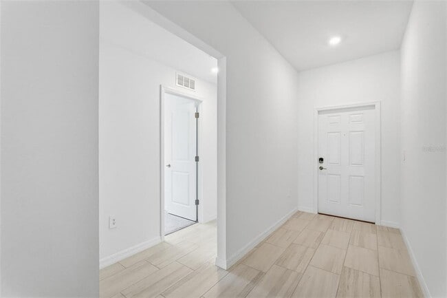 Building Photo - 8808 Bay Leaf Dr