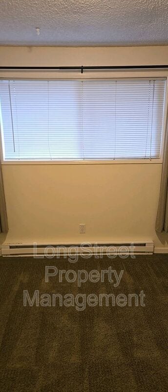 Building Photo - 2307 Newton St