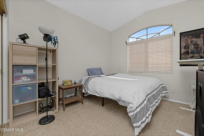 Building Photo - 1048 Mountain Oak Pl
