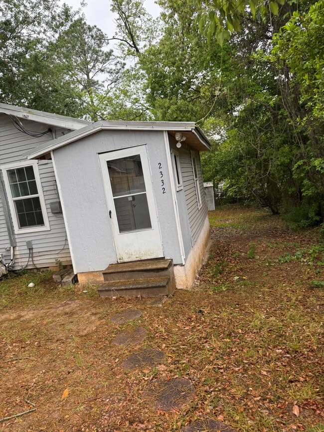Building Photo - 2332 Keith St