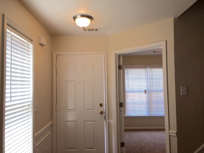 Building Photo - 3274 Saville St SW