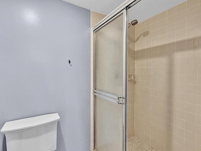 Building Photo - 1711 Whitehall Dr