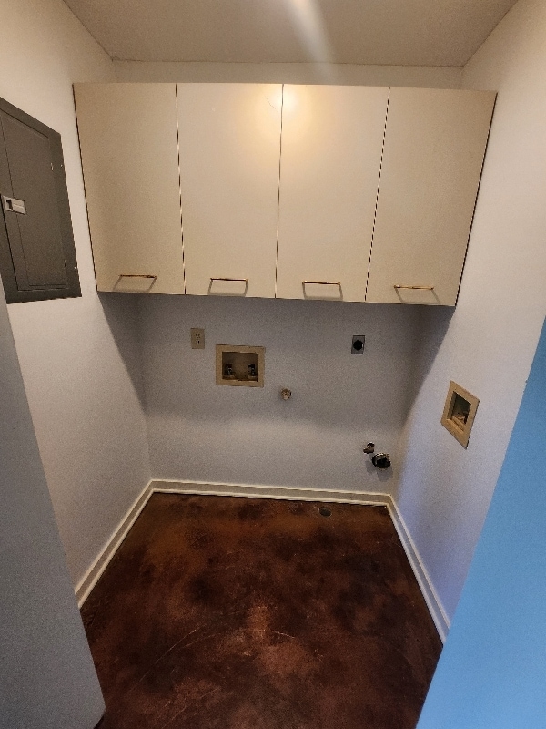 Building Photo - 542 S Deerfield Dr
