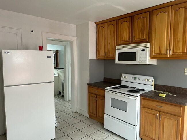 Primary Photo - 151 Edna Ave