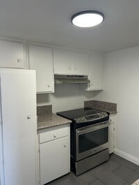 Building Photo - 3840 Hazelwood St
