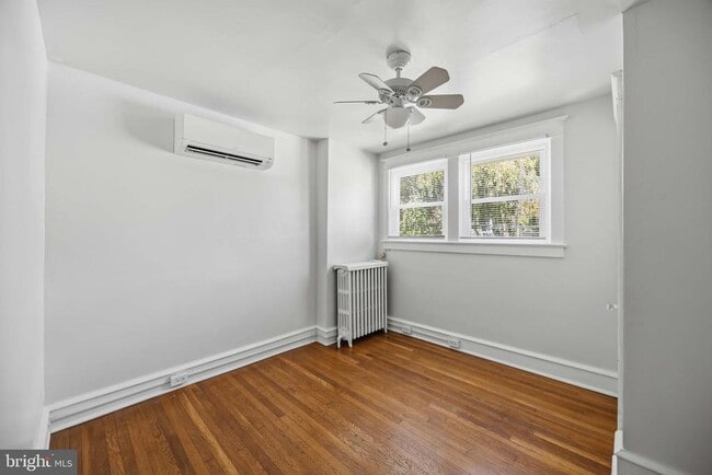 Building Photo - 3323 Tilden St