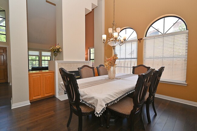 Building Photo - $5,900 - GORGEOUS 4 BEDROOM HOME IN MISSION SAN JOSE NEIGHBORHOOD