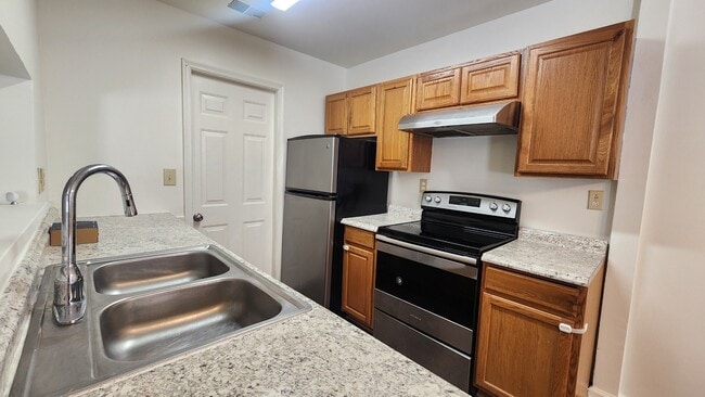 Building Photo - 1209 Alder Ct