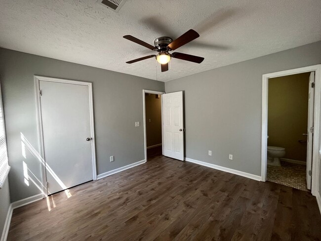 Building Photo - Beautiful Home Located Off Of Whitesville ...