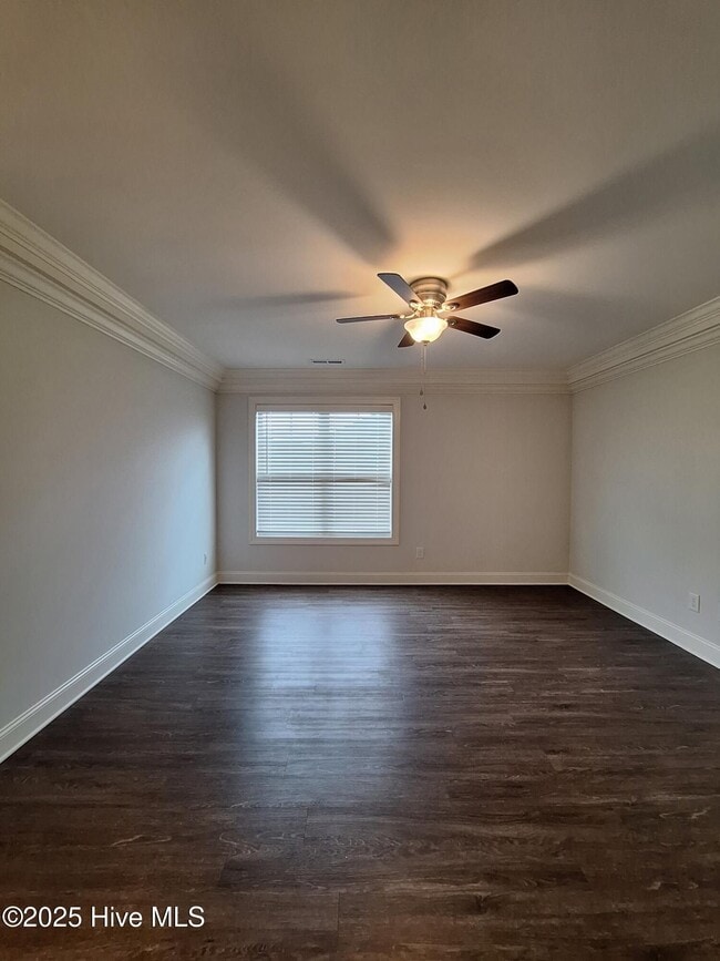 Building Photo - 1512 Penncross Dr
