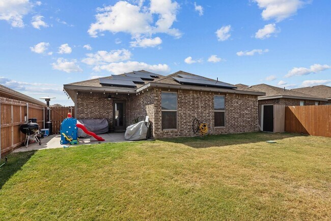 Building Photo - 9008 Rice Ave