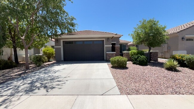 Primary Photo - 4425 E Los Altos Dr
