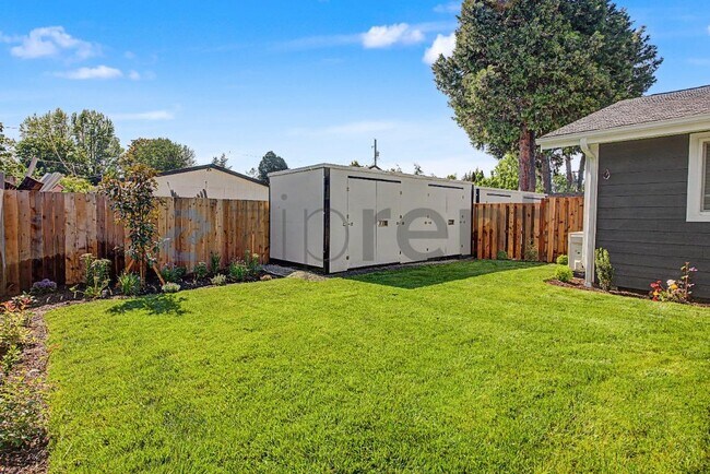 Building Photo - Unit 4325