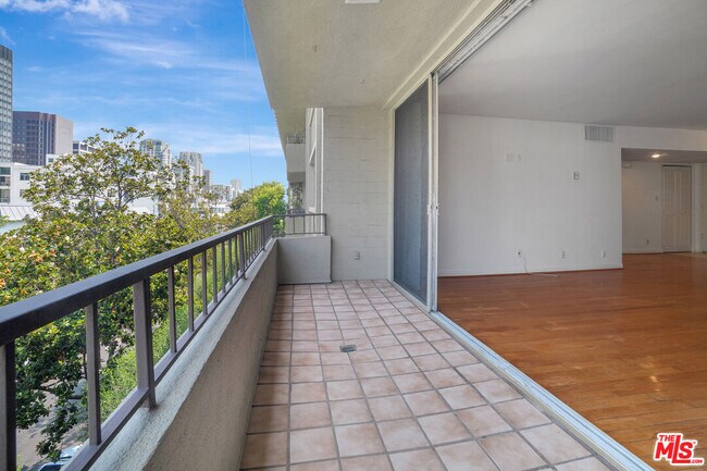 Building Photo - 1300 Midvale Ave