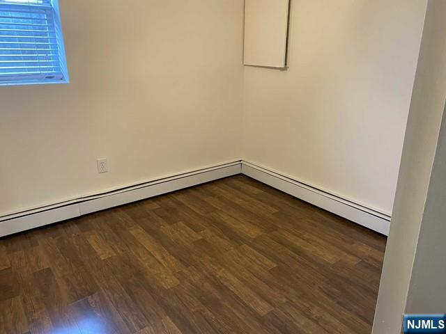 Building Photo - 1462A River