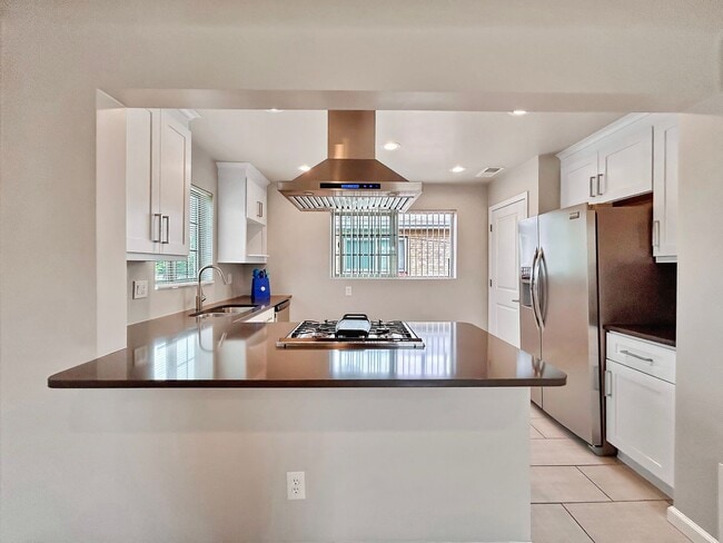 Building Photo - SLOAN'S LAKE: 2-BEDROOM UNIT WITH HIGH-END...