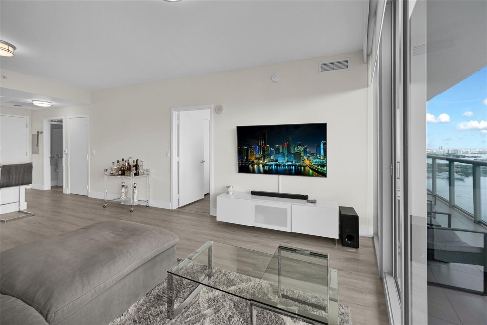 Building Photo - 888 Biscayne Blvd