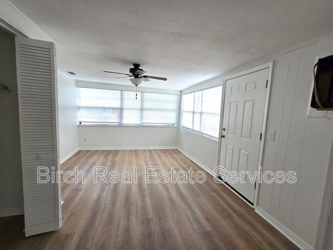 Building Photo - 1625 Colmar Dr