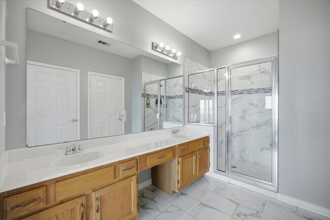 Building Photo - 1846 Signal Ridge Pl