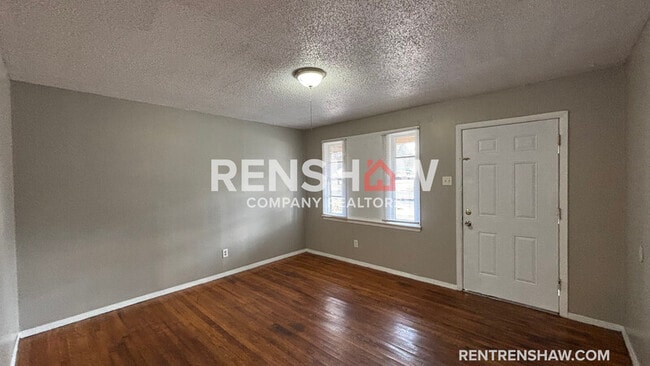 Building Photo - 4694 McCrory Ave