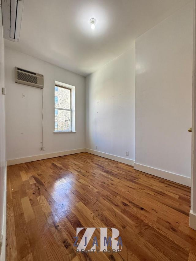 Building Photo - 4 bedroom in Brooklyn NY 11226