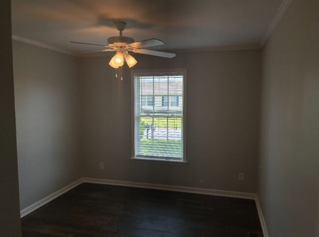 Building Photo - 116 Deer Tree Dr