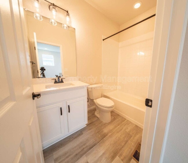 Building Photo - 4125 Fultondale St