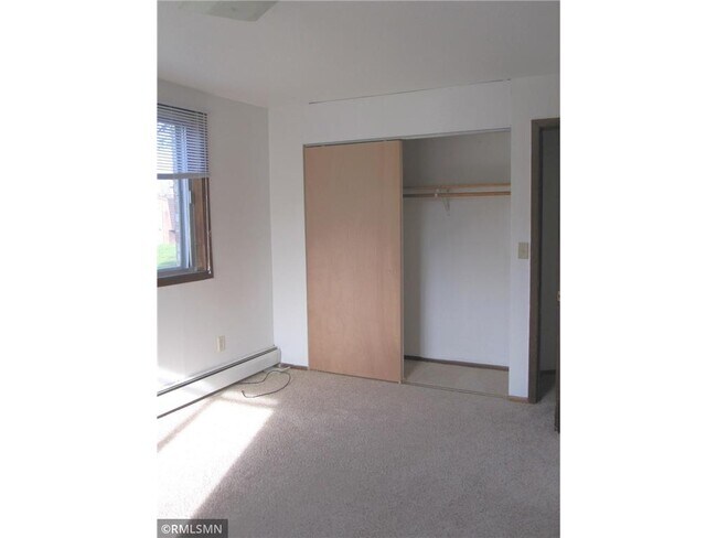 Building Photo - 415 S Wasson Ln