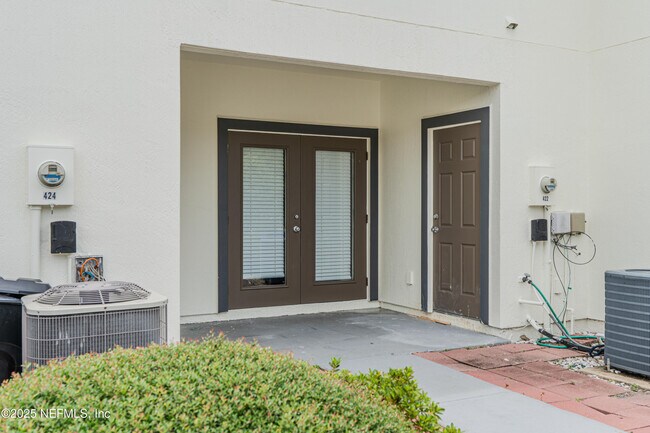 Building Photo - 422 Cabernet Pl