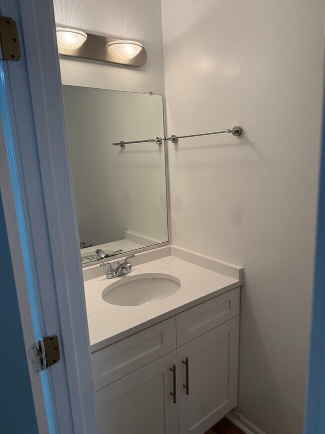 Building Photo - 2231 Wentworth Ct