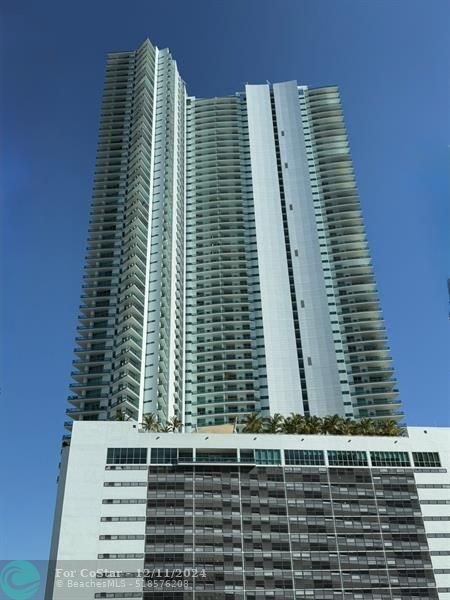 Building Photo - 900 Biscayne Blvd