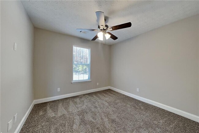 Building Photo - 5021 Limerick Ln