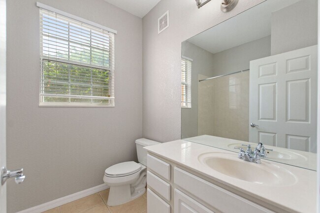 Building Photo - First floor condo in Champions Gate! Ready...