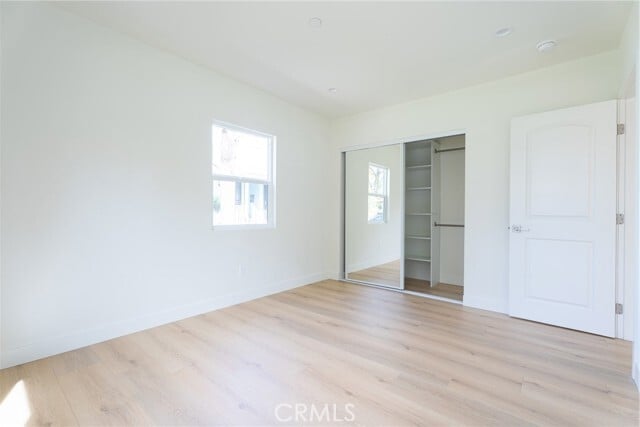 Building Photo - 1065 E Spazier Ave