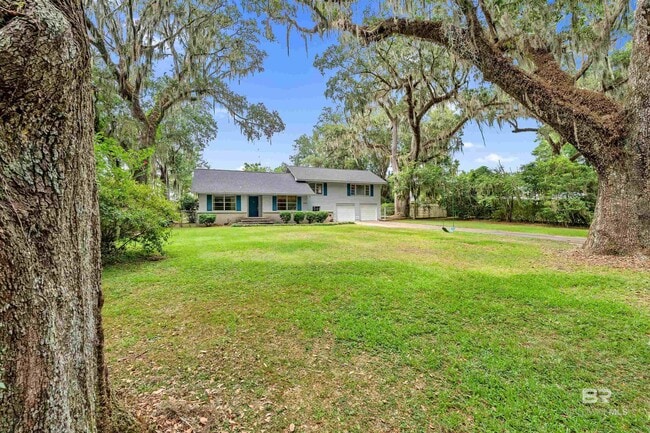 Building Photo - 6425 Village Point Dr