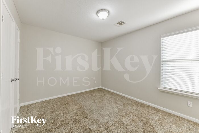 Building Photo - 21610 Rain Leaf Ct