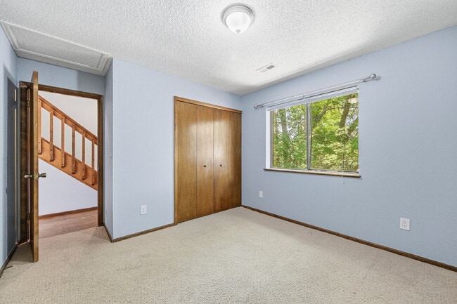 Building Photo - $2,595.95  - 3 Bed, 2 bath Condo with Lofted Bonus Space and In Unit Laundry!