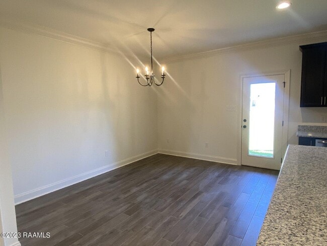 Building Photo - 103 Tenor St